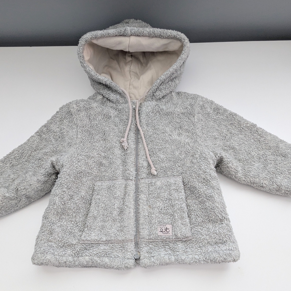 Adorable Girls' Cozy Gray Zip-Front Sherpa Jacket with Hood - Picture 8 of 16